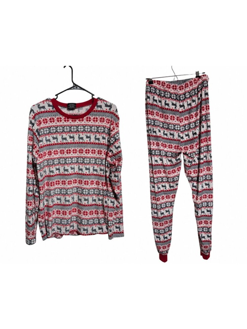 PJs & Presents Christmas Reindeer Fair Isle Pajama Set Size Medium Long Sleeve